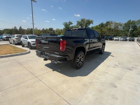 Used 2022 GMC Sierra 1500 AT4 w/ AT4 Premium Package AWD/4WD image 4