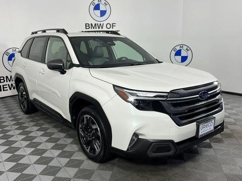 Used 2025 Subaru Forester Limited image 1