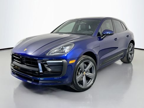 Certified 2026 Porsche Macan image 1