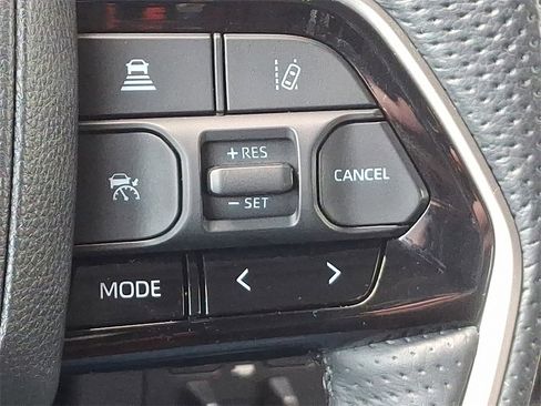 Used 2024 Toyota Tundra Limited image 22