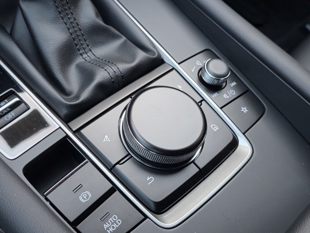 New 2026 MAZDA MAZDA3 s FWD image 23