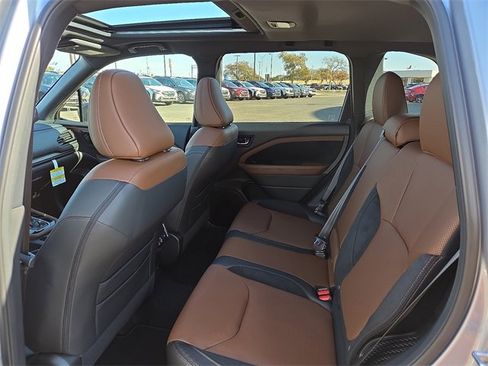 New 2025 Subaru Forester Touring image 10