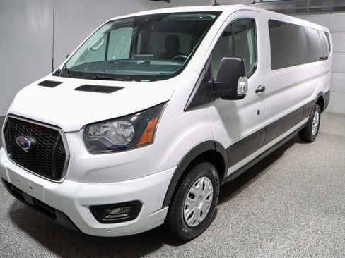 Used 2023 Ford Transit 350 XLT image 30