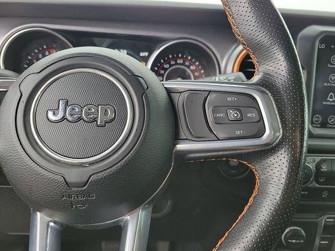 Used 2022 Jeep Gladiator Mojave w/ LED Lighting Group AWD/4WD image 19
