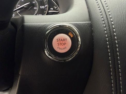 Used 2019 Nissan Armada Platinum w/ Interior Lighting Package RWD image 24