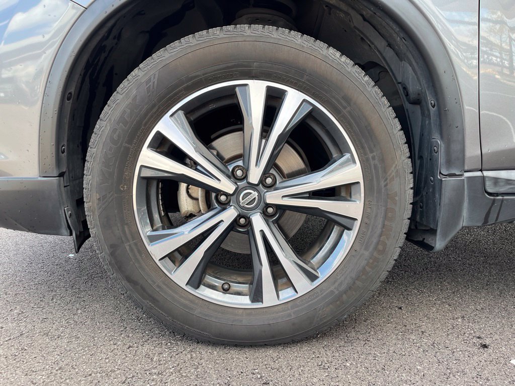 Used 2018 Nissan Rogue SL AWD/4WD image 12