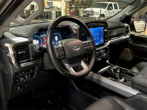 Certified 2022 Ford F150 Lariat w/ Equipment Group 502A High image 13