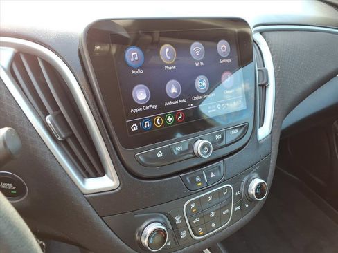 Used 2022 Chevrolet Malibu LT image 21