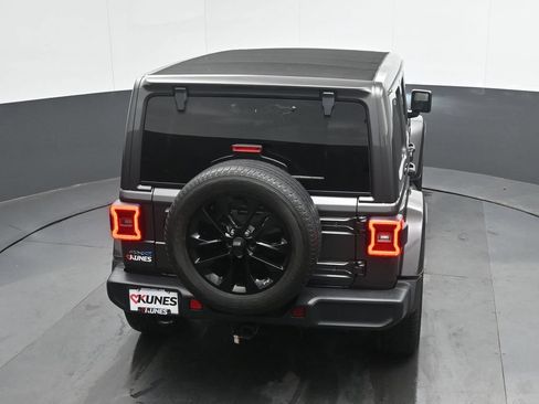 Used 2021 Jeep Wrangler Unlimited Sahara w/ Cold Weather Group AWD/4WD image 31