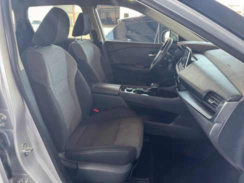 Used 2023 Nissan Rogue SV AWD/4WD image 28
