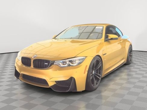 Used 2020 BMW M4 Convertible w/ Competition Package RWD image 1