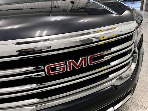 Used 2021 GMC Acadia SLE image 30