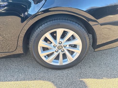 Used 2023 Toyota Camry LE image 38