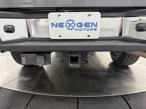 Used 2020 Nissan Frontier PRO-4X w/ Pro-4x Utility Package image 46