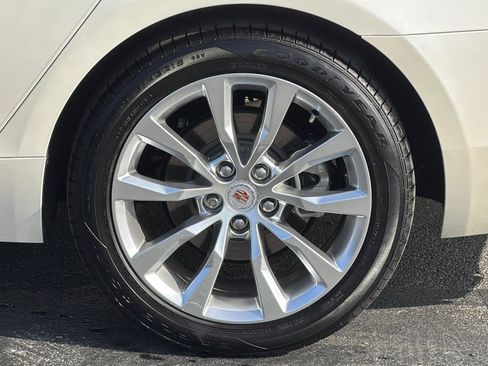 Used 2015 Cadillac XTS Luxury w/ Driver Awareness Package image 33