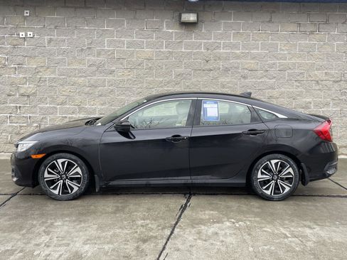 Used 2018 Honda Civic EX-T image 2