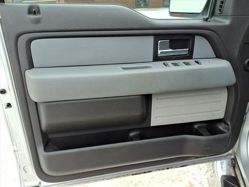 Used 2013 Ford F150 XLT w/ XLT Chrome Pkg image 12