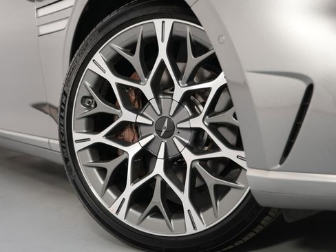 Used 2024 Genesis G90 3.5T image 75