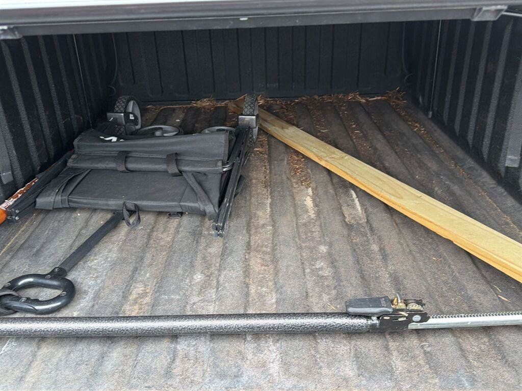 Used 2025 RAM 1500 Limited AWD/4WD image 8