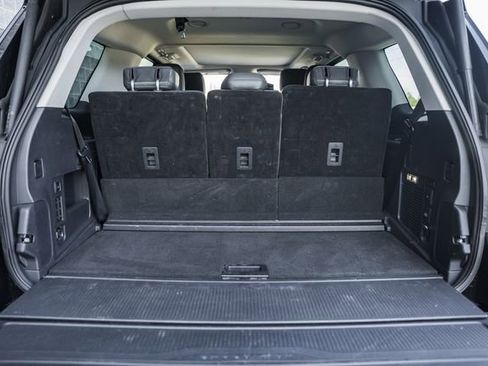 Used 2025 Ford Expedition Active image 12