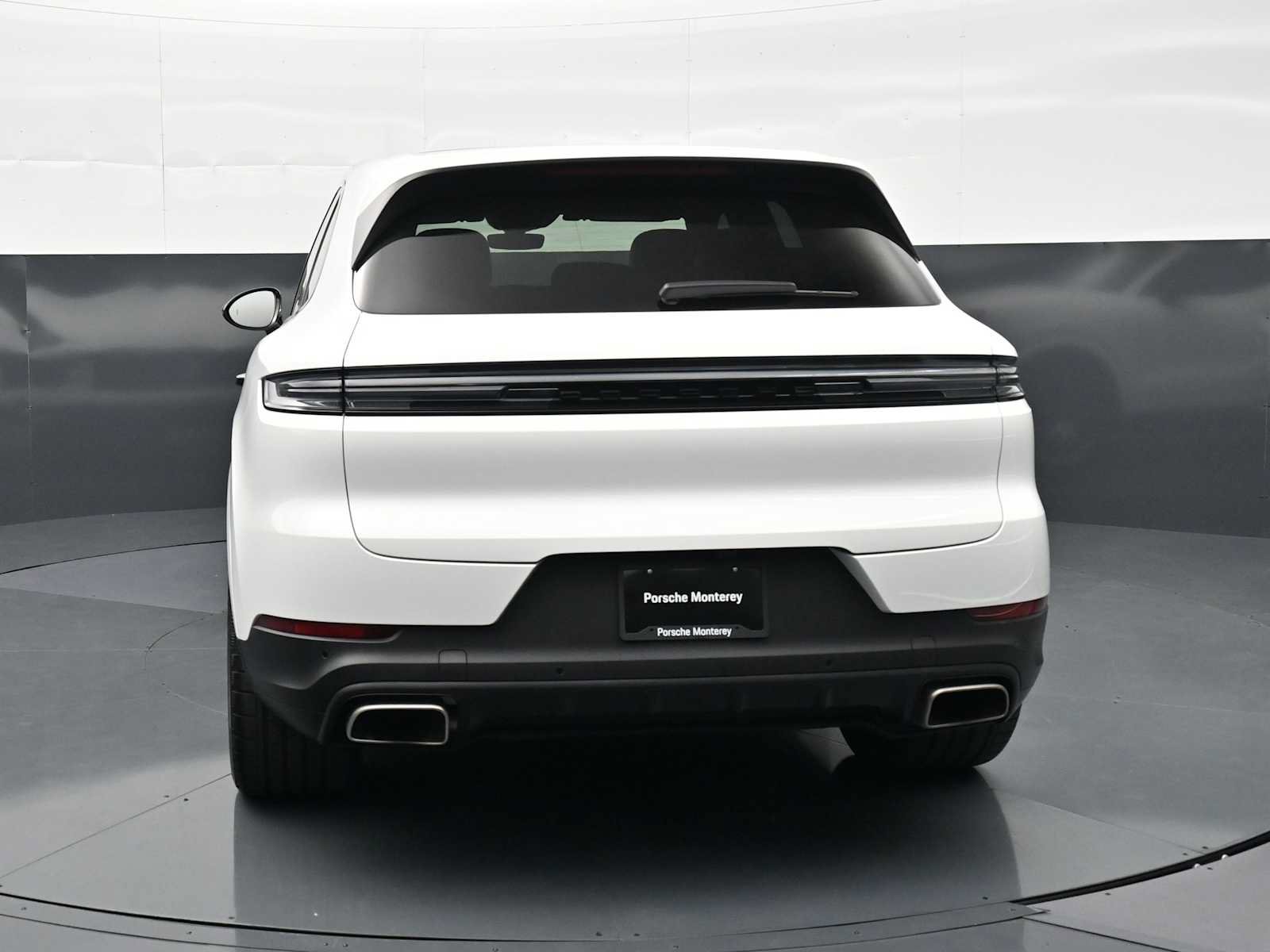 Certified 2024 Porsche Cayenne AWD/4WD image 25