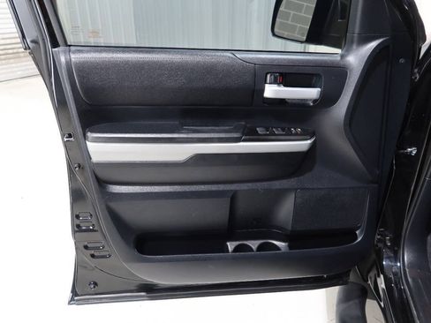Used 2019 Toyota Tundra SR5 w/ SR5 Upgrade Package RWD image 32