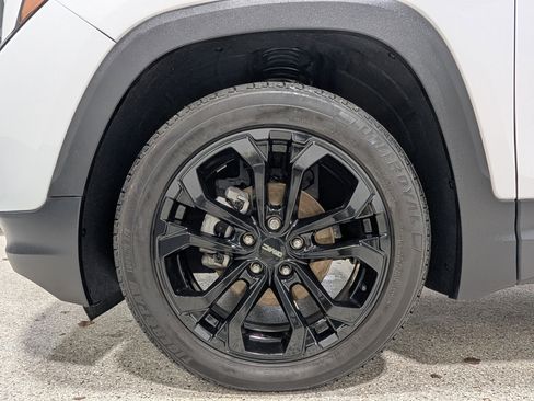 Used 2020 GMC Terrain SLE w/ Driver Convenience Package image 9