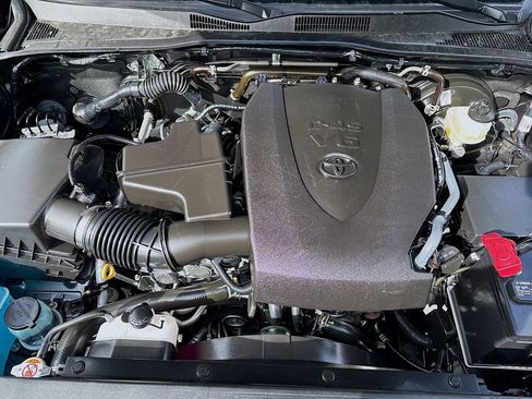 Used 2023 Toyota Tacoma SR AWD/4WD image 30
