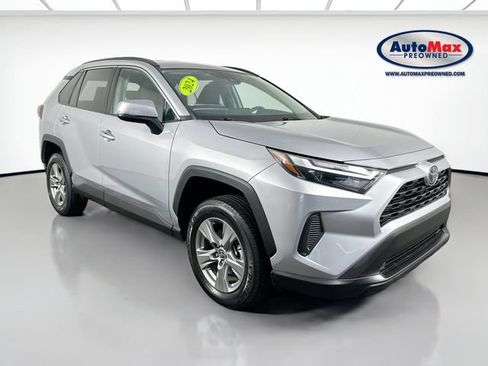 Used 2024 Toyota RAV4 XLE AWD/4WD image 1
