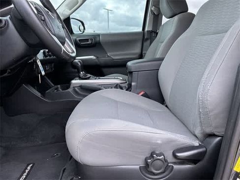 Used 2018 Toyota Tacoma SR5 image 18