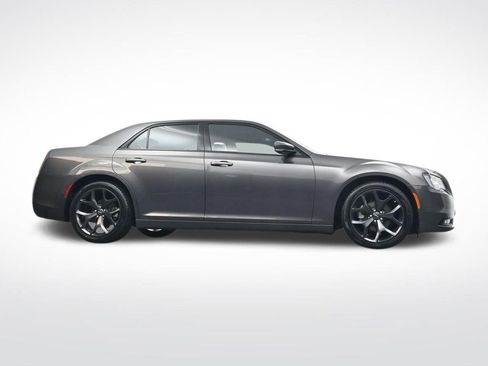 Used 2023 Chrysler 300 S image 29