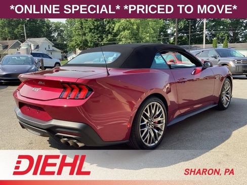 Used 2025 Ford Mustang GT Premium RWD image 8