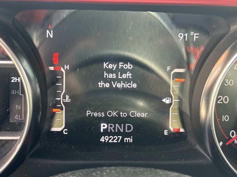 Used 2021 Jeep Wrangler Unlimited Rubicon w/ Cold Weather Group AWD/4WD image 27