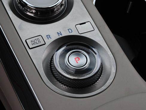 Used 2024 Genesis GV70 2.5T w/ Advanced Package image 20