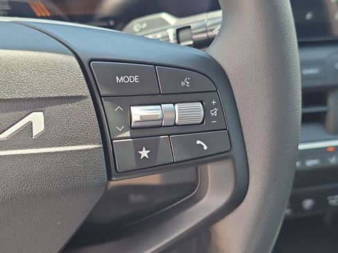 New 2026 Kia K4 FWD image 31
