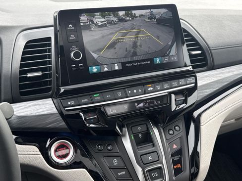 Certified 2026 Honda Odyssey Elite image 37