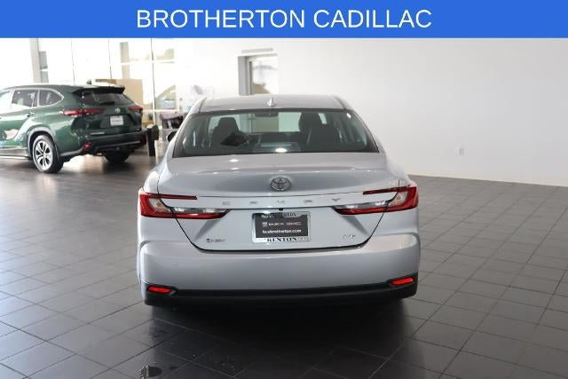 Used 2025 Toyota Camry LE w/ Convenience Package FWD image 4