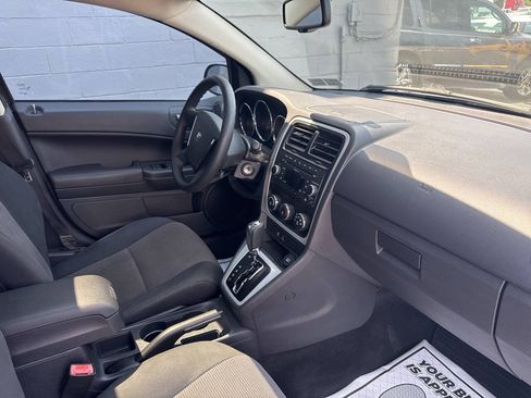 Used 2011 Dodge Caliber Mainstreet FWD image 25