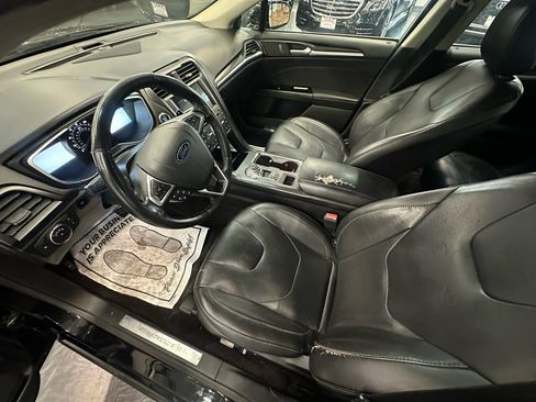 Used 2017 Ford Fusion Titanium image 15