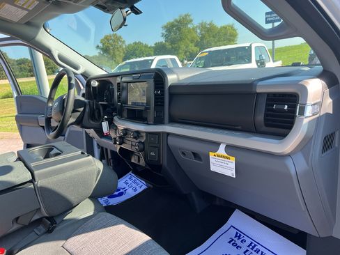 New 2025 Ford F350 XLT w/ 360-Degree Camera Package image 12