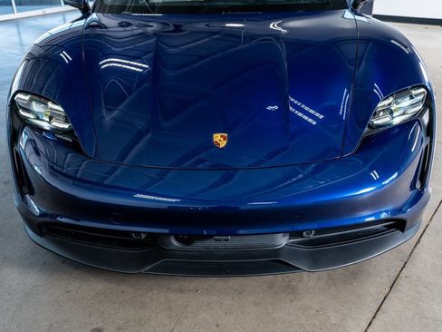 Used 2021 Porsche Taycan 4S image 16