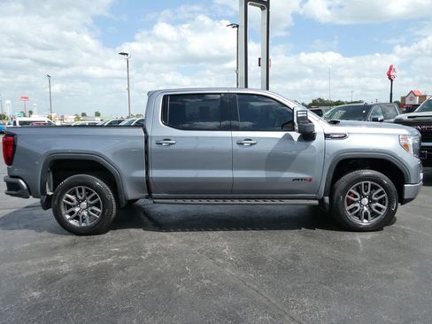 Certified 2021 GMC Sierra 1500 AT4 w/ AT4 Premium Package AWD/4WD image 4