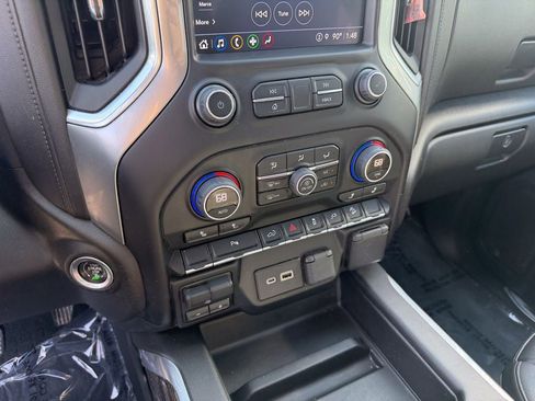 Used 2022 Chevrolet Silverado 2500 LT w/ Z71 Sport Edition AWD/4WD image 19