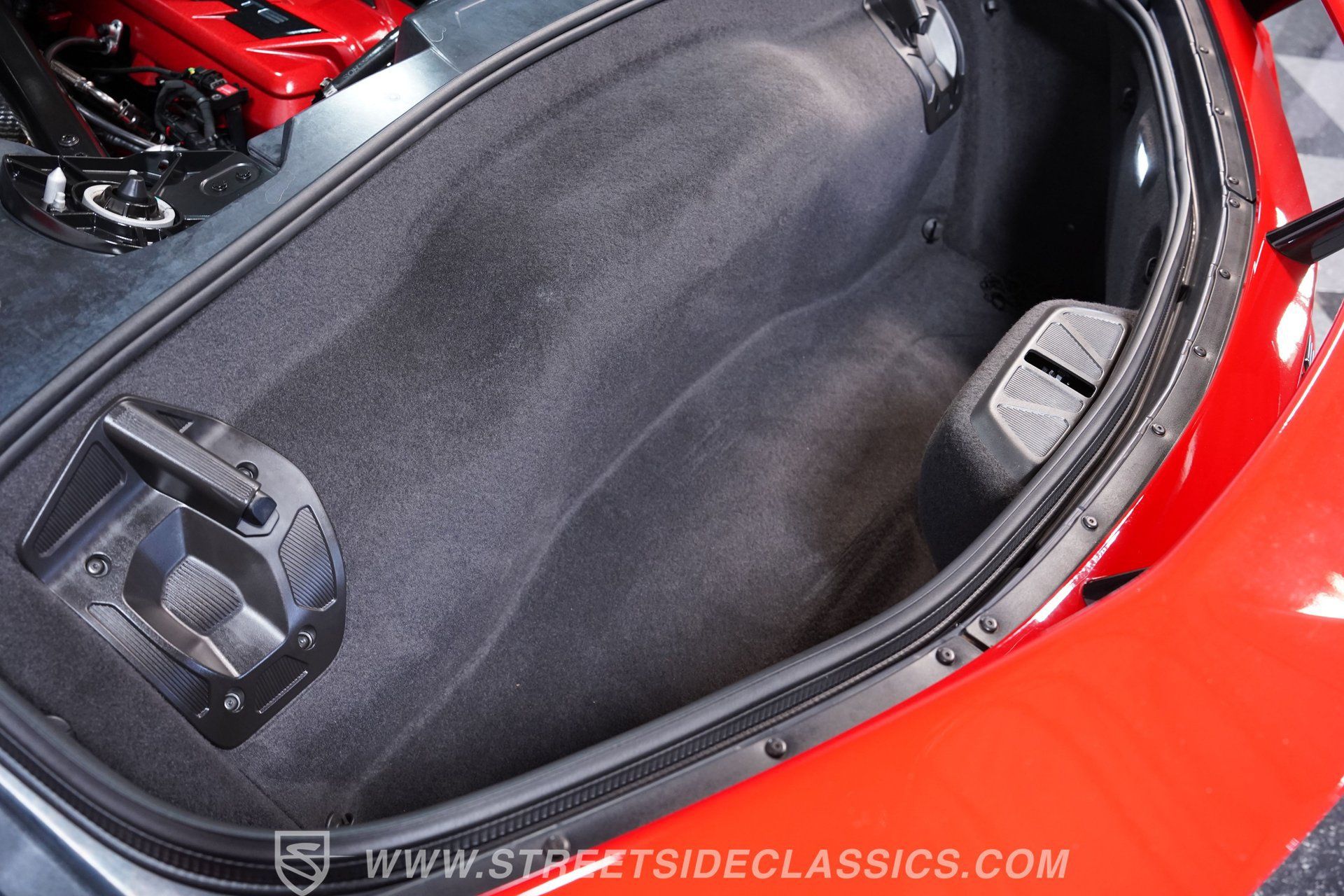 Used 2021 Chevrolet Corvette Stingray Preferred Cpe w/ Z51 Performance Package RWD image 31