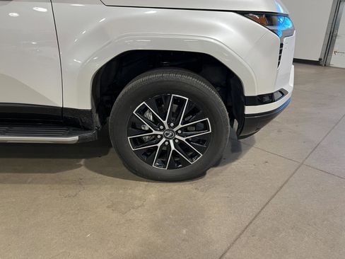 Used 2024 Lexus GX 550 GX 550 Premium+ image 43