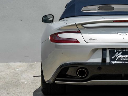 Used 2016 Aston Martin Vanquish Volante RWD image 41