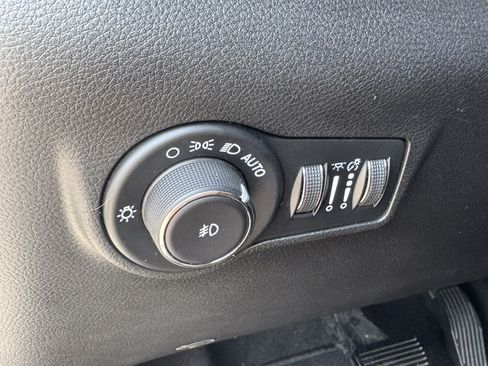 Used 2024 Jeep Compass Limited AWD/4WD image 34