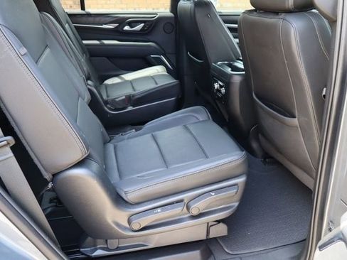 Used 2022 GMC Yukon Denali AWD/4WD image 18