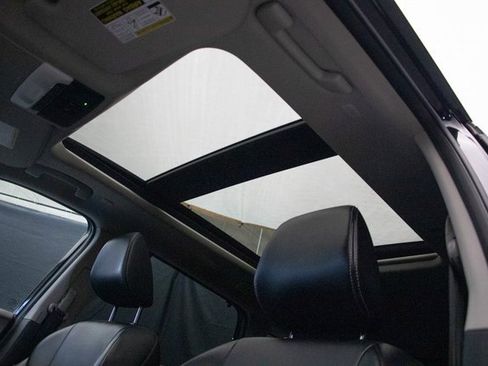 Used 2023 Nissan Rogue SL w/ SL Premium Package image 37