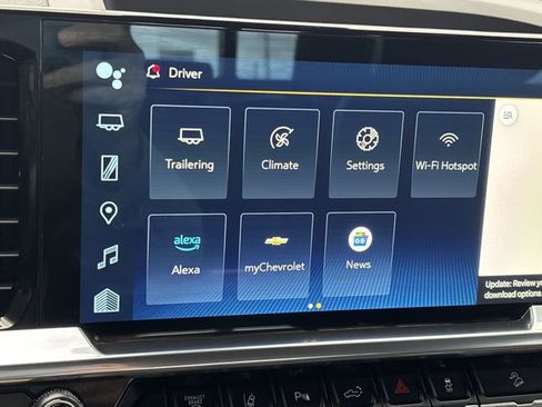 Used 2024 Chevrolet Silverado 2500 LTZ w/ LTZ Convenience Package image 35